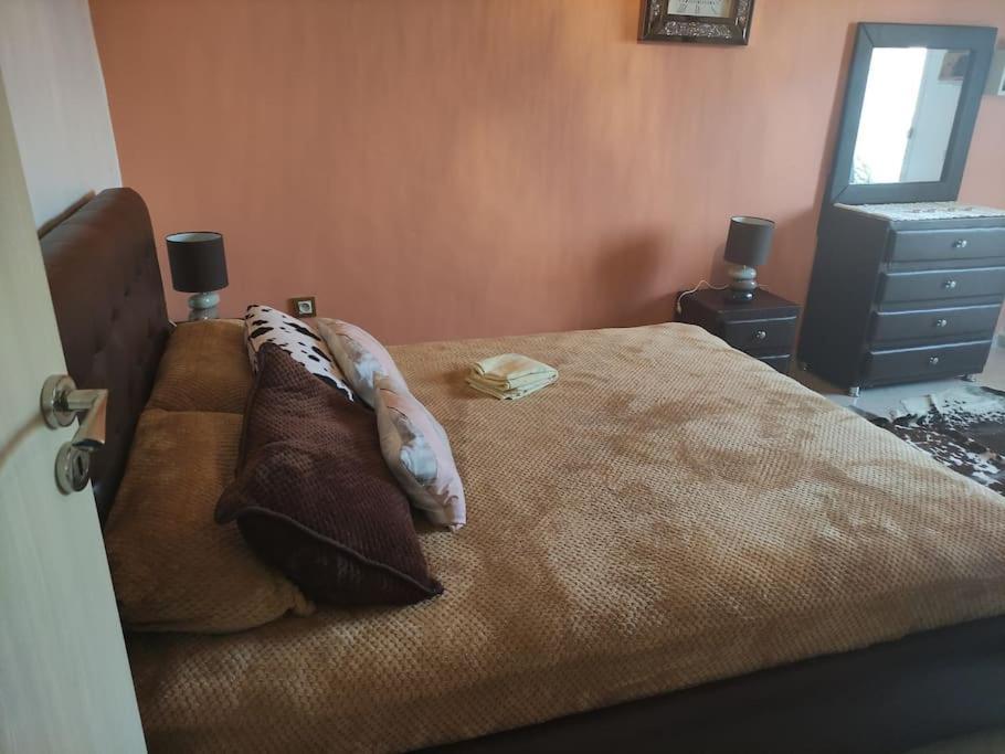 Apartment Spacieux Salon Et 2 Pieces